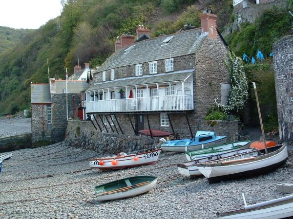 Barnstaple to Bude South West Coast Path walk in England