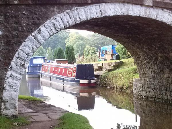 The Leeds and Liverpool Canal hiking holiday, England