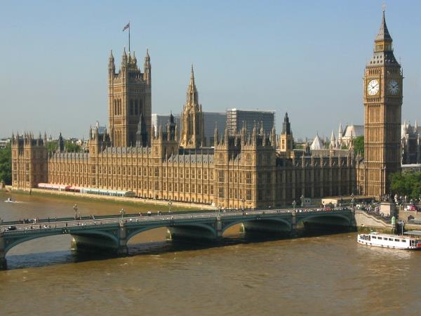 Thames Path walking vacation, England