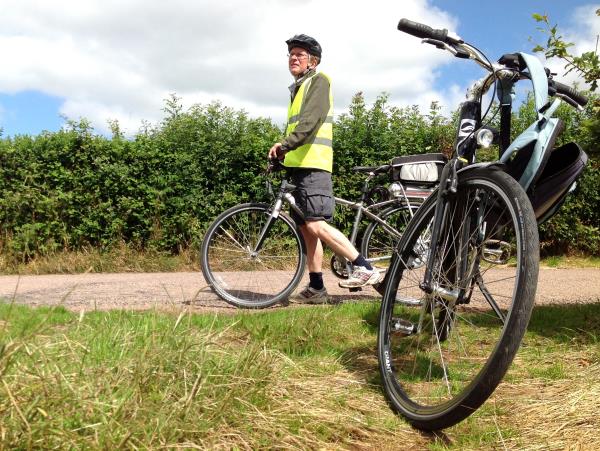 Electric bike cycling holiday in Devon
