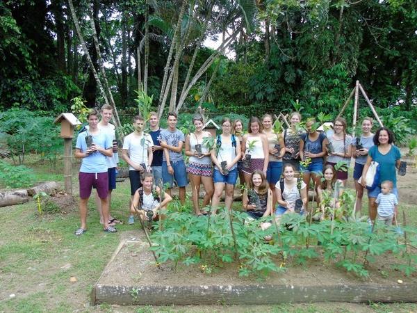 Costa Rica activity vacation, including volunteering