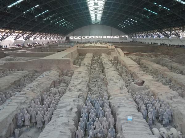 Hiking vacation in China, history and culture