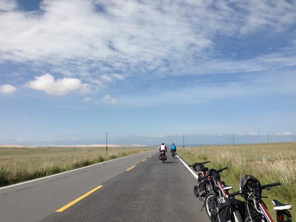 Qinghai Lake cycling tour in China