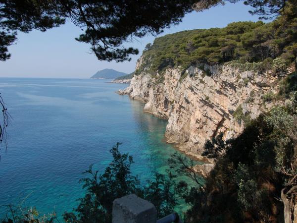 Croatia sea kayaking vacation, islands & parks