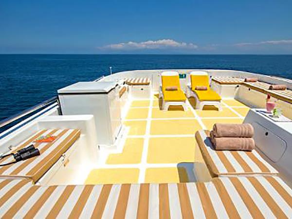 Galapagos cruise vacation