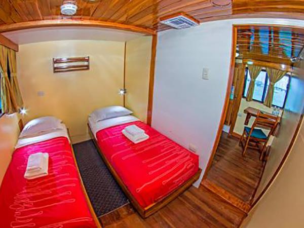 Galapagos cruise vacation
