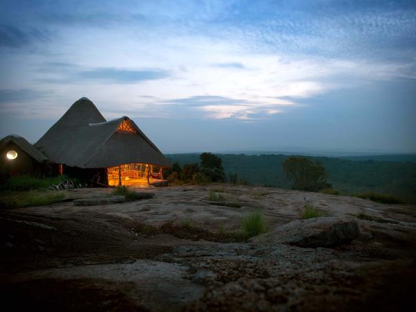 Best of Uganda wildlife tour