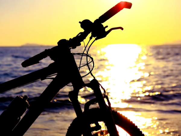 Hainan biking and hiking tour in China