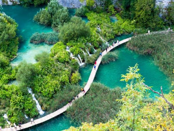Croatia vacation, island hopping and countryside