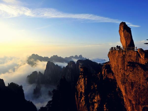 Yellow Mt walking tour, China