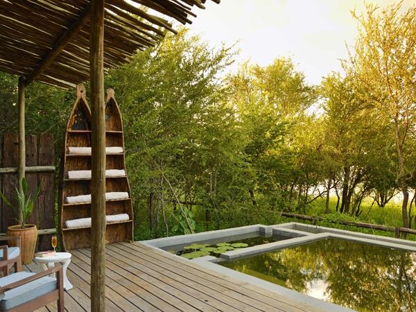 Zimbabwe & Botswana safari, elephant paths