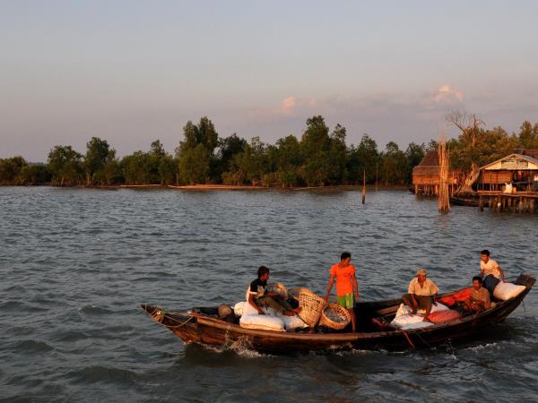 Irrawaddy river cruise, Burma