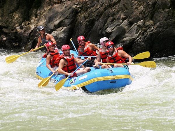 Costa Rica small group adventure vacation