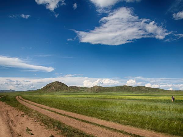Wilderness biking vacation in Mongolia