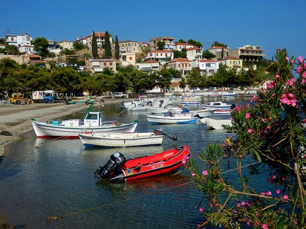 Greece biking vacation, archaeology tour