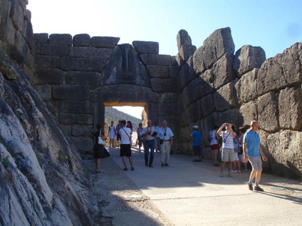 Greece biking vacation, archaeology tour