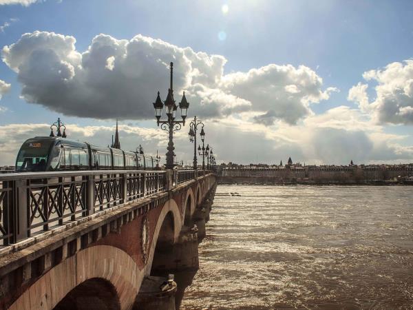 Bordeaux wine tour and Bay of Arcachon vacation
