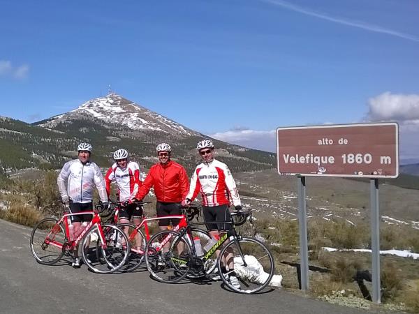 Challenging road cycling vacation in Spain