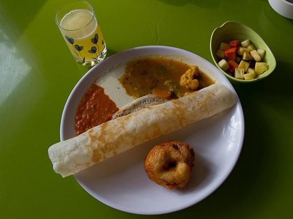 Small group cycling holiday in Kerala, India