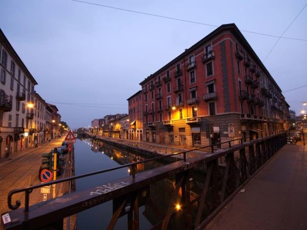 Italy hiking & cultural vacation, Lake Como & Milan