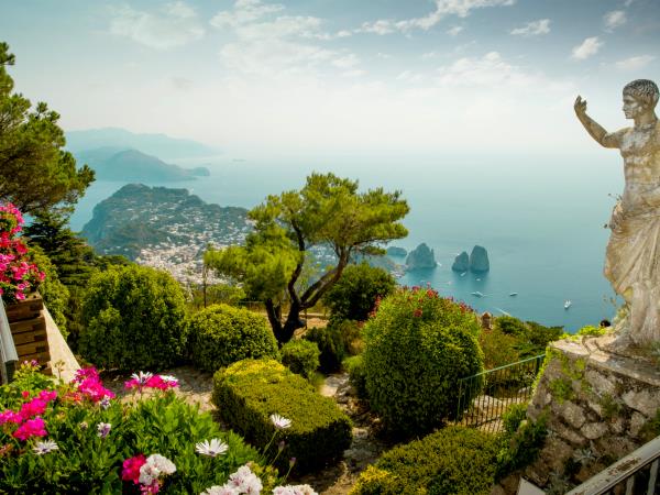 Amalfi and Sorrento hiking vacation, Italy