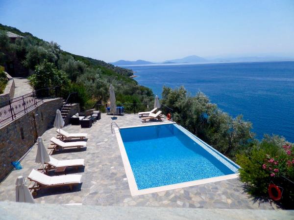 Vacation house and yoga retreat venue, Lefokastro Greece