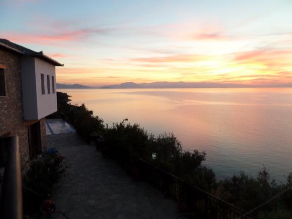 Vacation house and yoga retreat venue, Lefokastro Greece