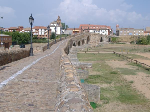 Leon to Santiago de Compostela hiking vacation, Spain
