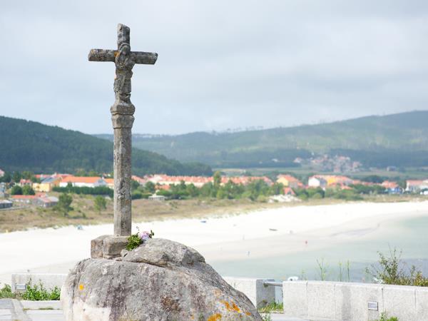 Leon to Santiago de Compostela hiking vacation, Spain
