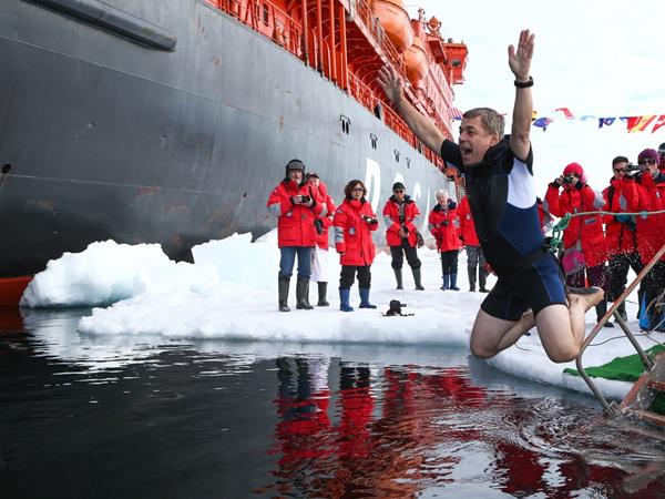 North Pole expedition cruise