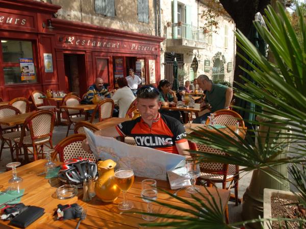 Provence self guided biking vacation, Ventoux & Luberon