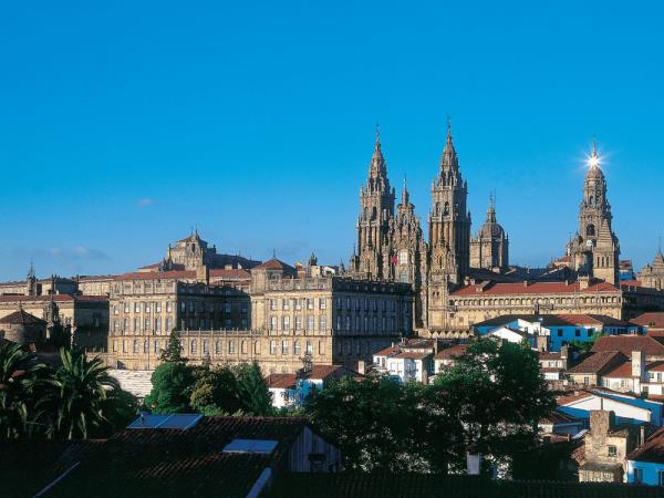 Porto to Santiago De Compostela walking vacation
