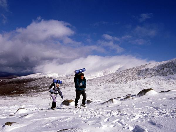 Scotland winter hiking vacations
