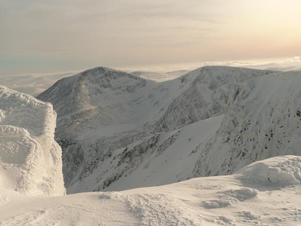 Scotland winter hiking vacations