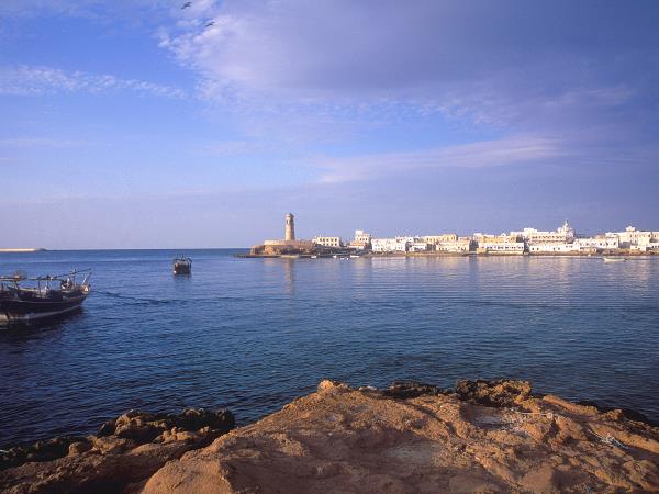 Vacation in Oman, Bedouin and fjords of Musandam