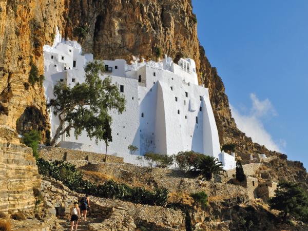 Naxos and Amorgos hiking vacation, Cyclades greece