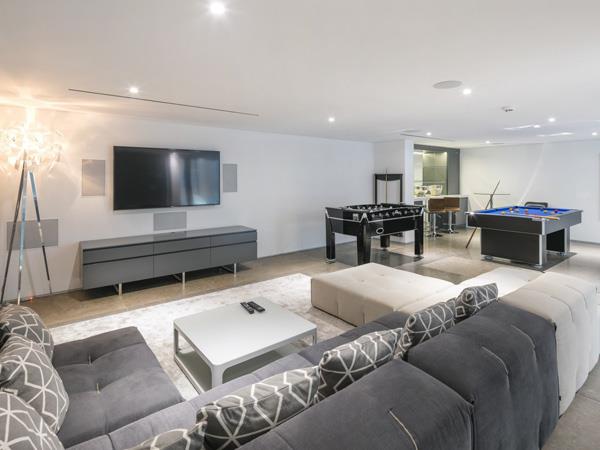 Vale do Lobo 5 Bedroom Villa in Portugal
