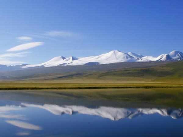 Mongolia eagle hunting festival vacation