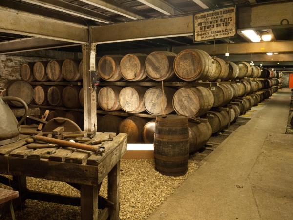 Whisky and wildlife sailing holiday in Scotland