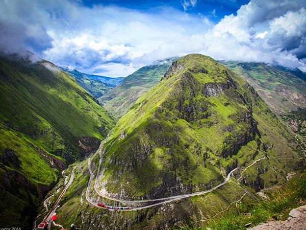 Ecuador railway vacation with Galapagos cruise
