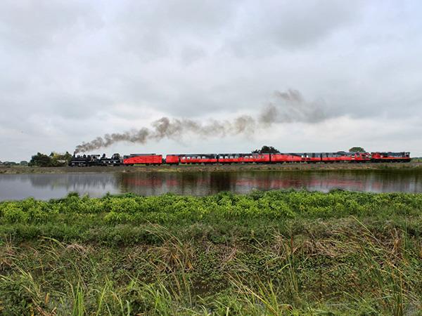 Ecuador railway vacation with Galapagos cruise