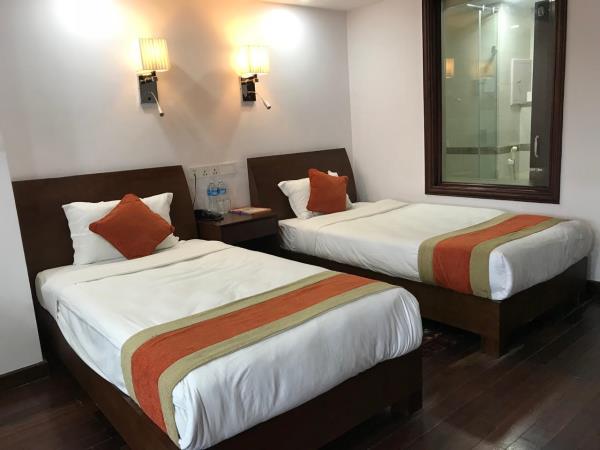 Nepal trekking small group vacation