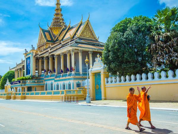 Cambodia activity vacation, hike, bike & kayak