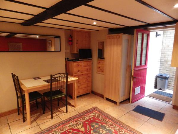 Abergavenny studio accommodation, Wales
