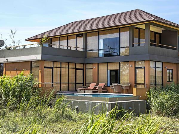 Sri Lanka luxury wildlife vacation
