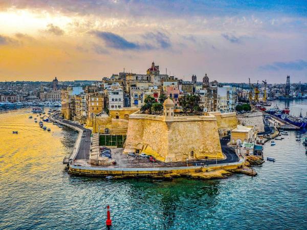 Sailing vacation from Malta to Sicily, and back