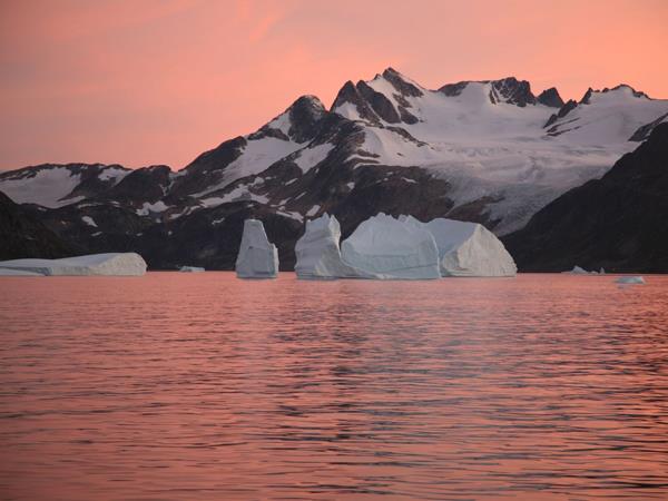 Greenland cruise and northern lights