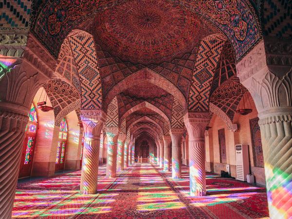 Women only tours to Iran