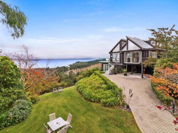 Luxury self drive vacation in New Zealand