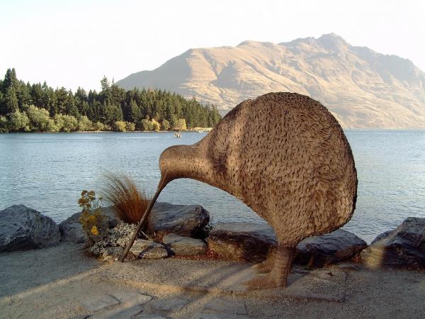 New Zealand wildlife vacation